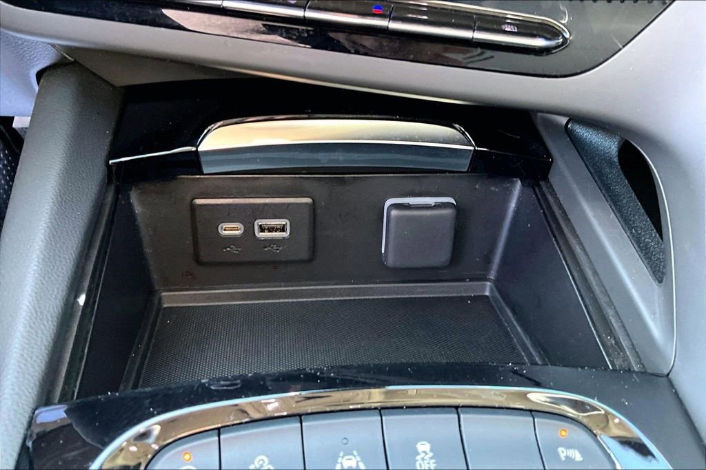 Used 2023 Buick Envision Preferred w/ Sport Touring Package image 26