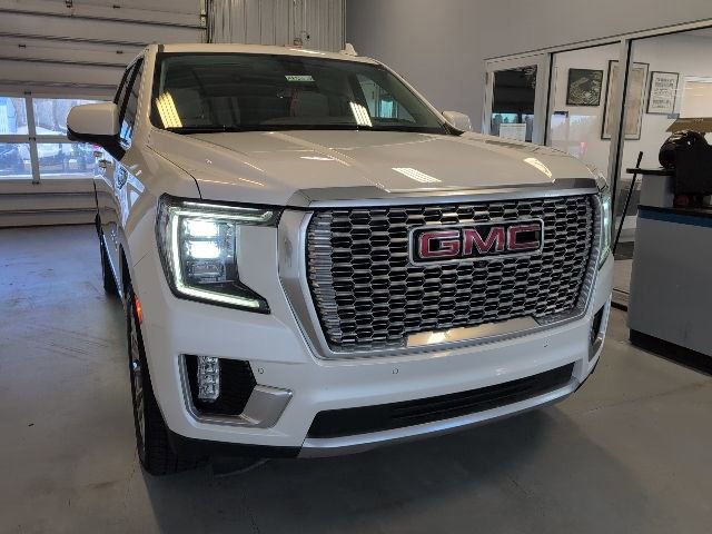 Used 2021 GMC Yukon Denali image 9