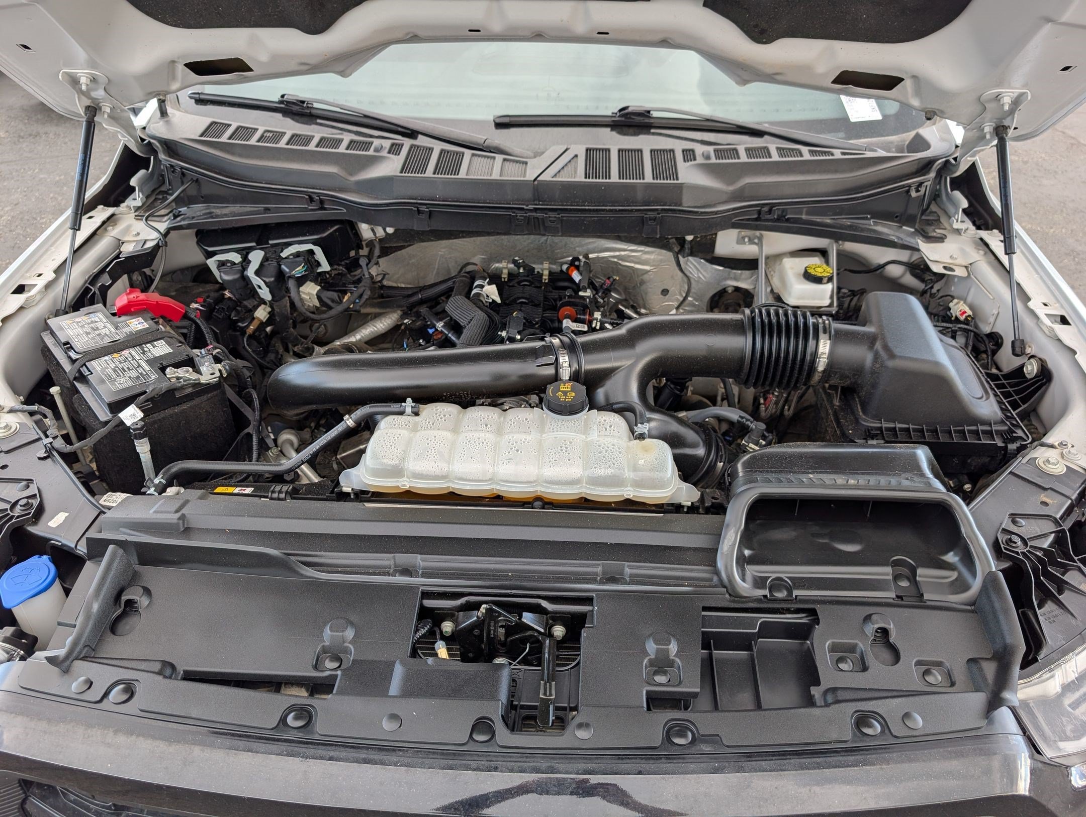 Certified 2025 Ford F150 Lariat AWD/4WD image 36