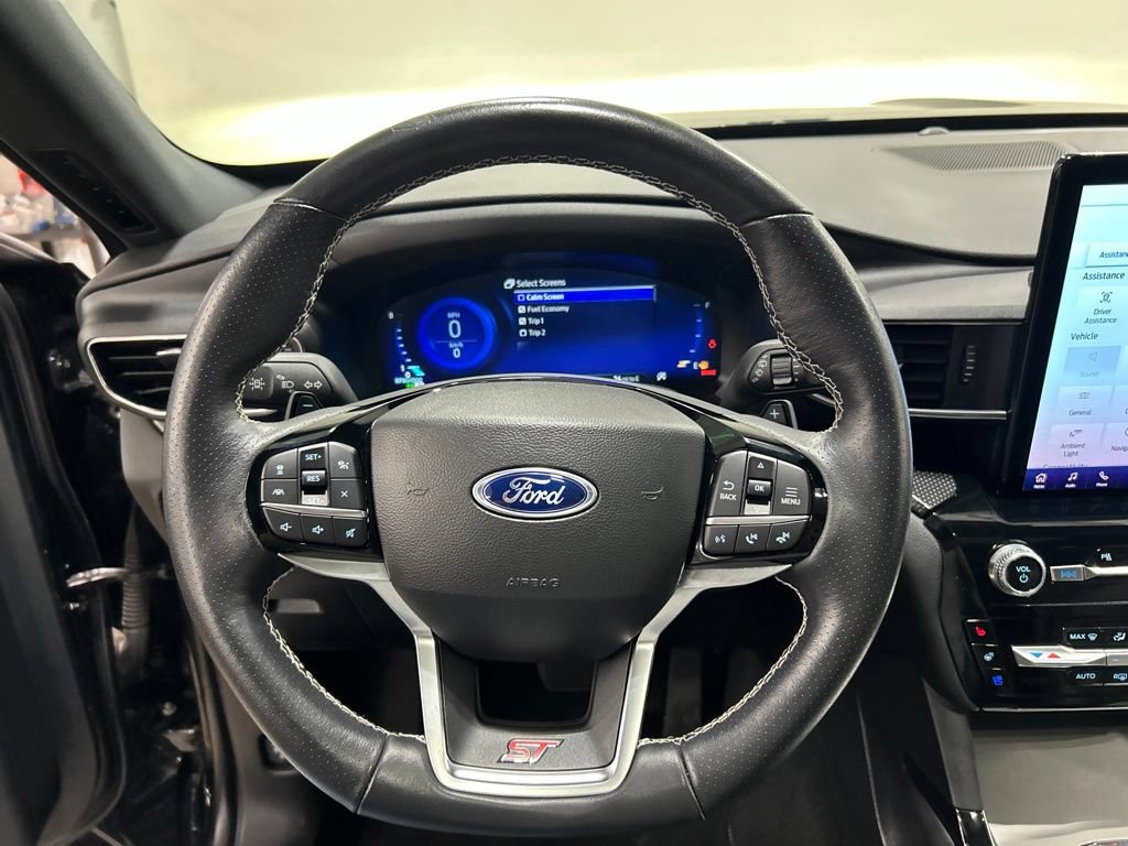 Certified 2023 Ford Explorer ST w/ Technology Package AWD/4WD image 17