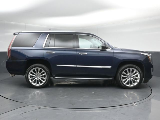 Used 2018 Cadillac Escalade Luxury AWD/4WD image 8