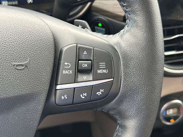 Certified 2020 Ford Escape Titanium AWD/4WD image 19