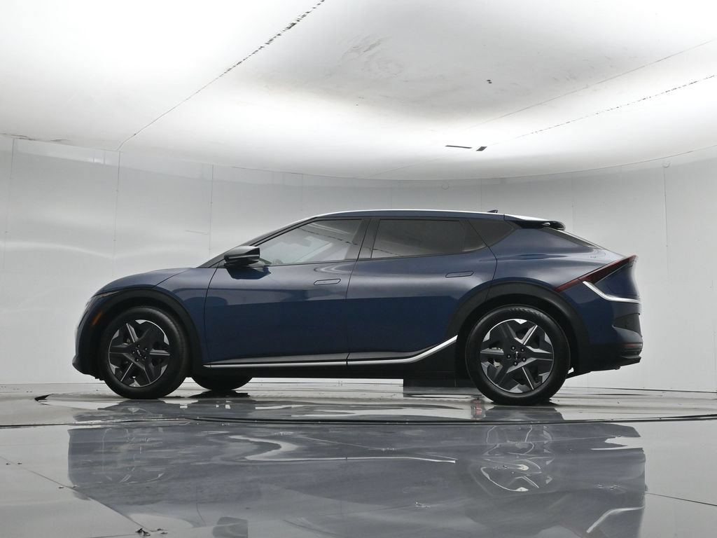 Used 2025 Kia EV6 Light RWD image 56