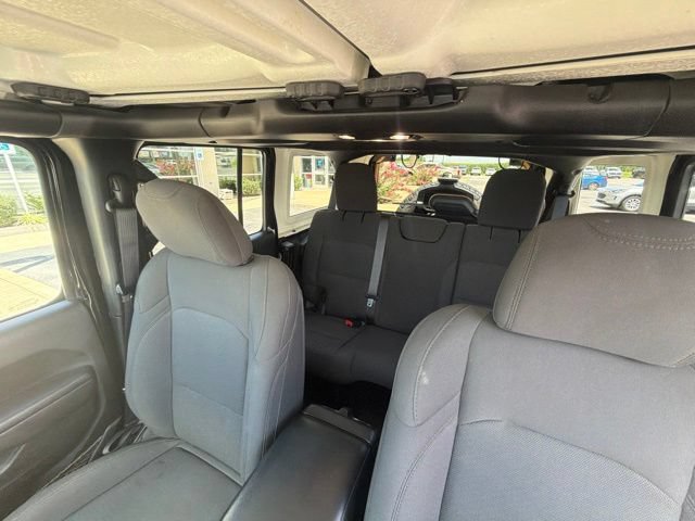 Used 2023 Jeep Wrangler Unlimited Sport AWD/4WD image 12