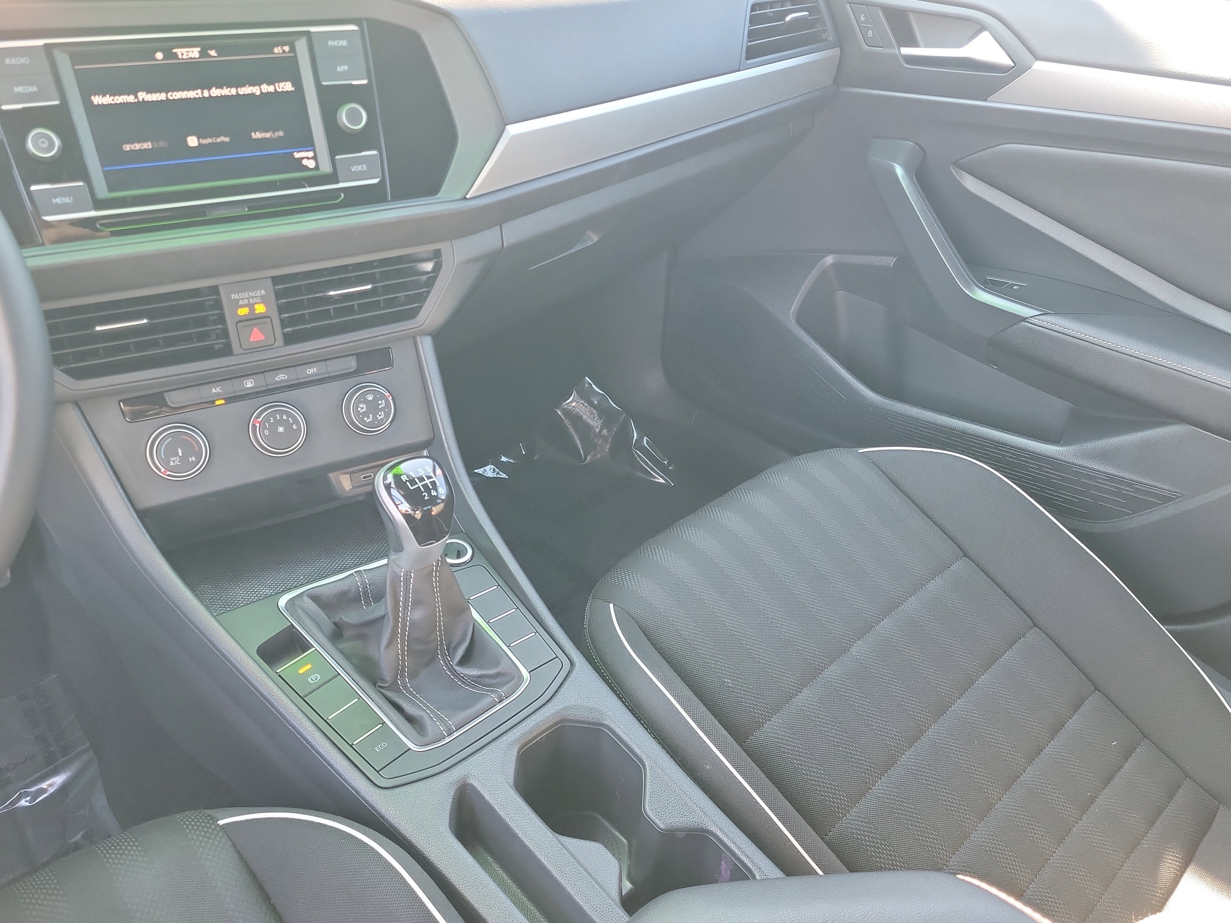 Used 2023 Volkswagen Jetta Sport image 33