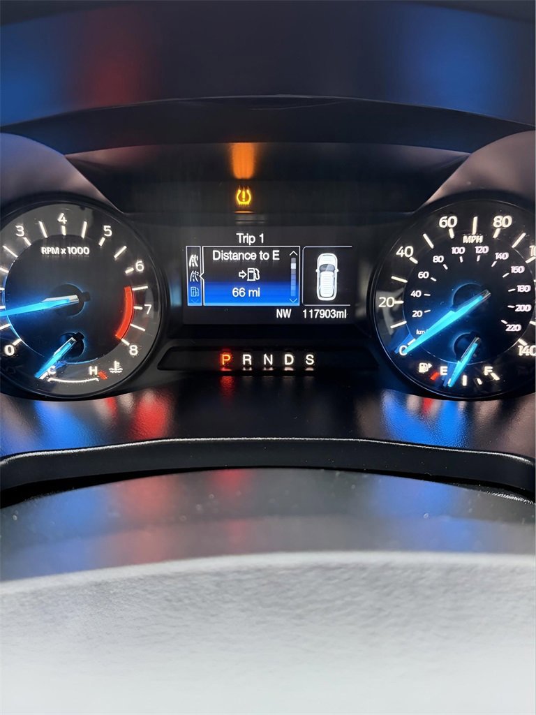 Certified 2018 Ford Explorer XLT image 27