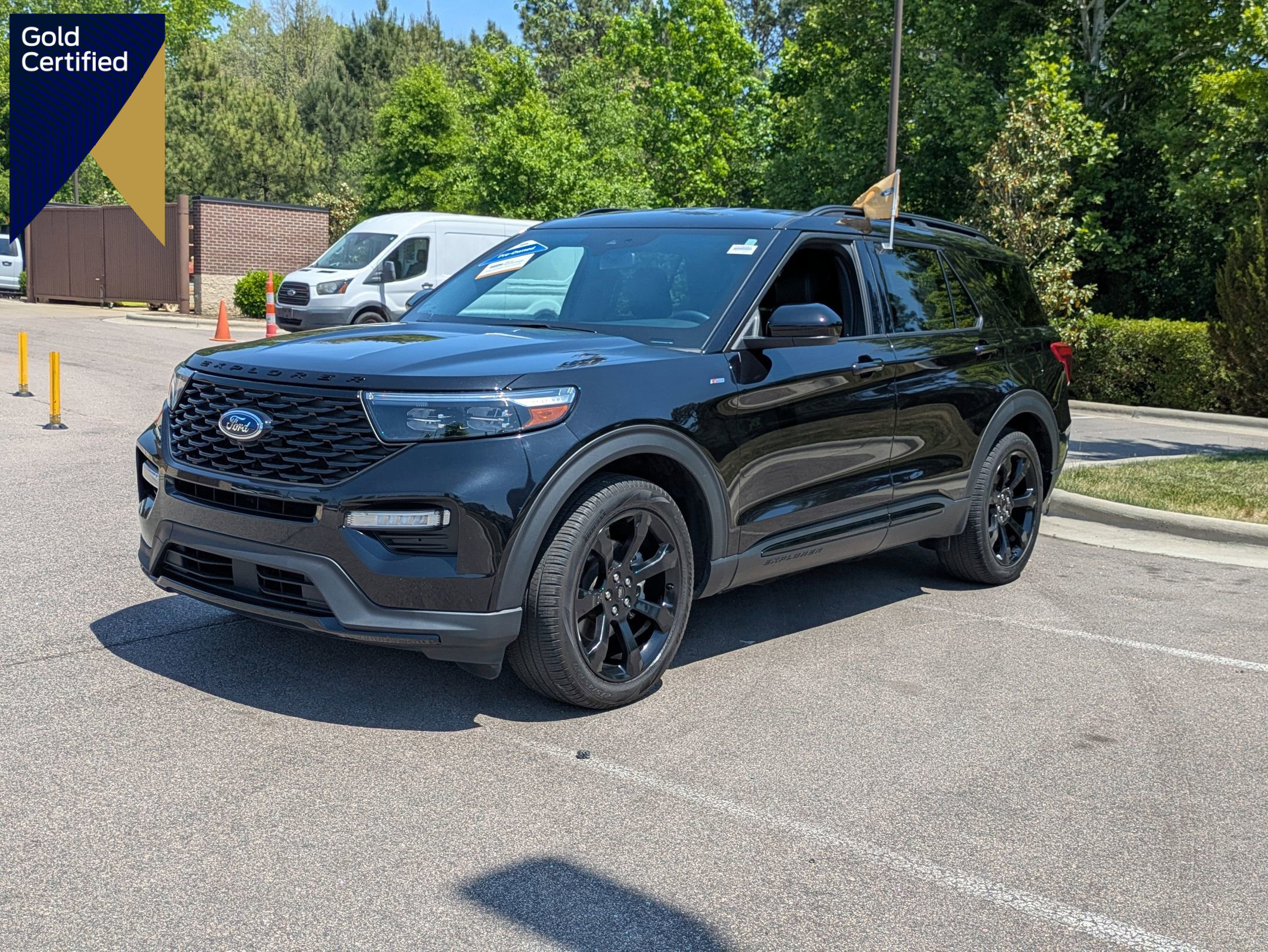 Certified 2024 Ford Explorer ST-Line w/ Class IV Trailer Tow Package RWD image 1