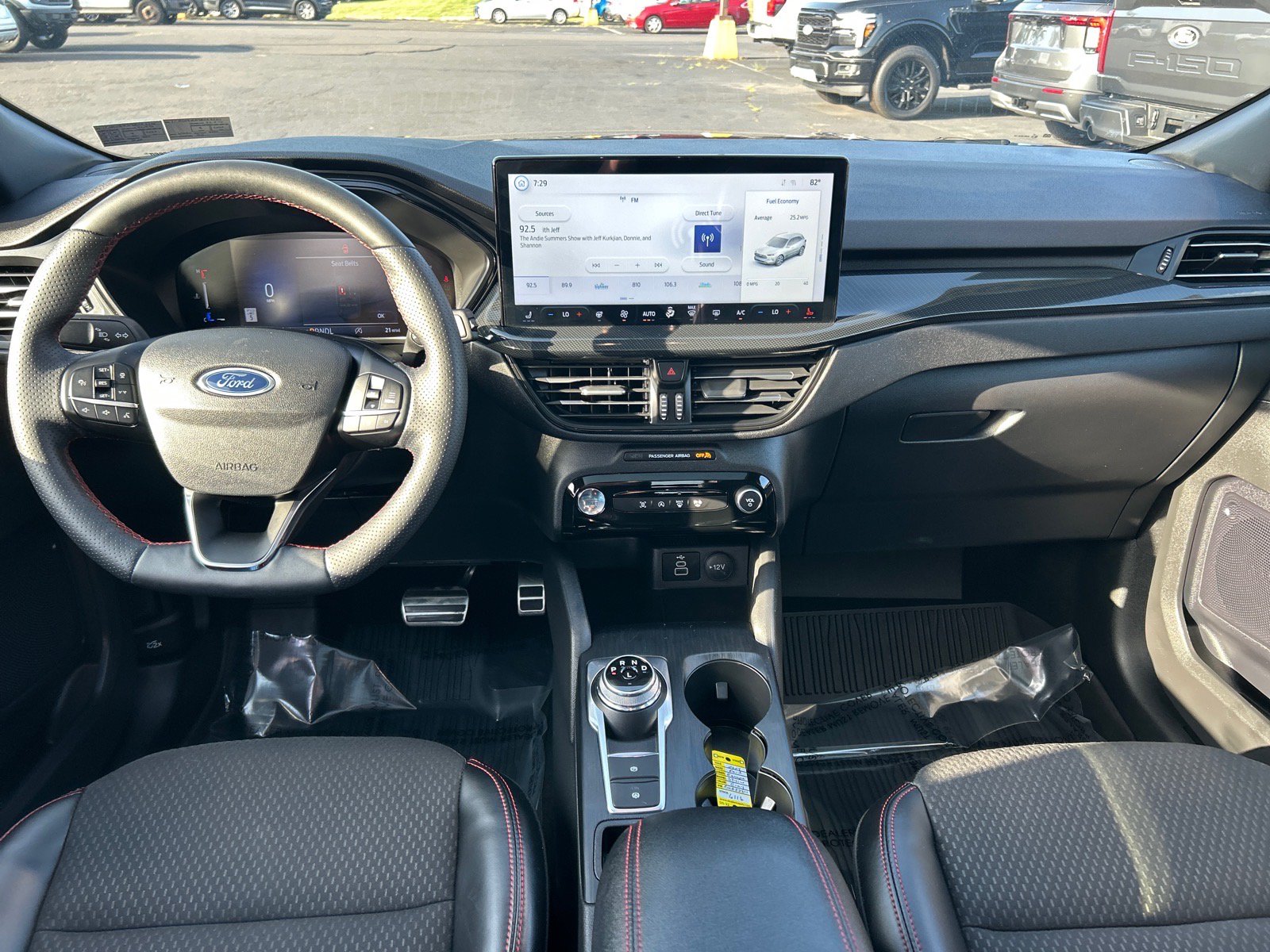 Certified 2024 Ford Escape ST-Line w/ Tech Pack #1 AWD/4WD image 3