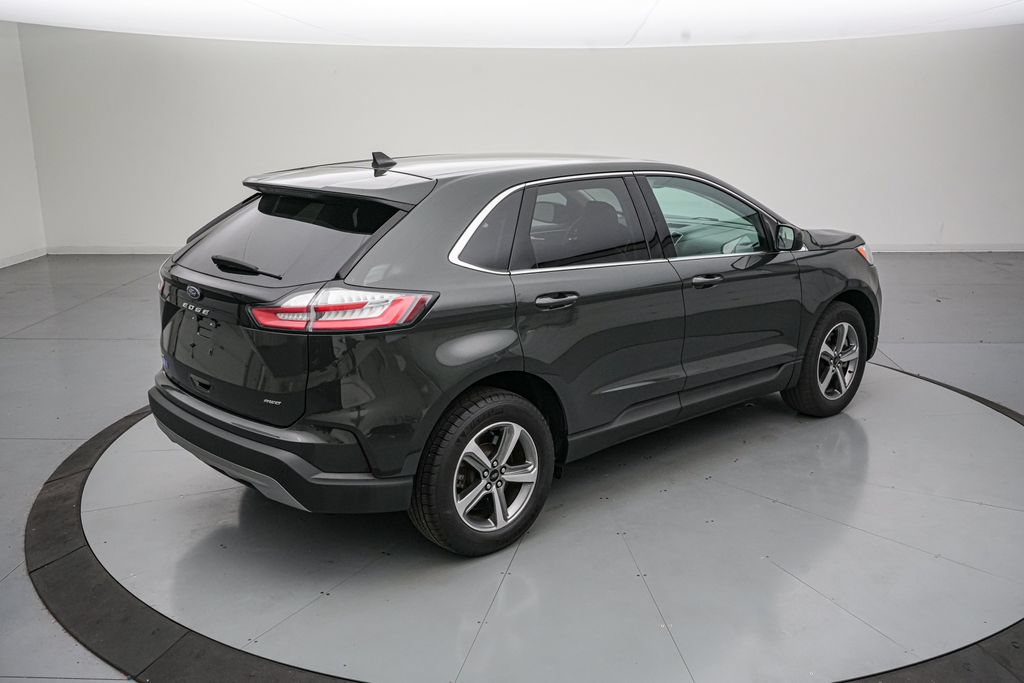 Certified 2023 Ford Edge SEL w/ Convenience Package AWD/4WD image 4