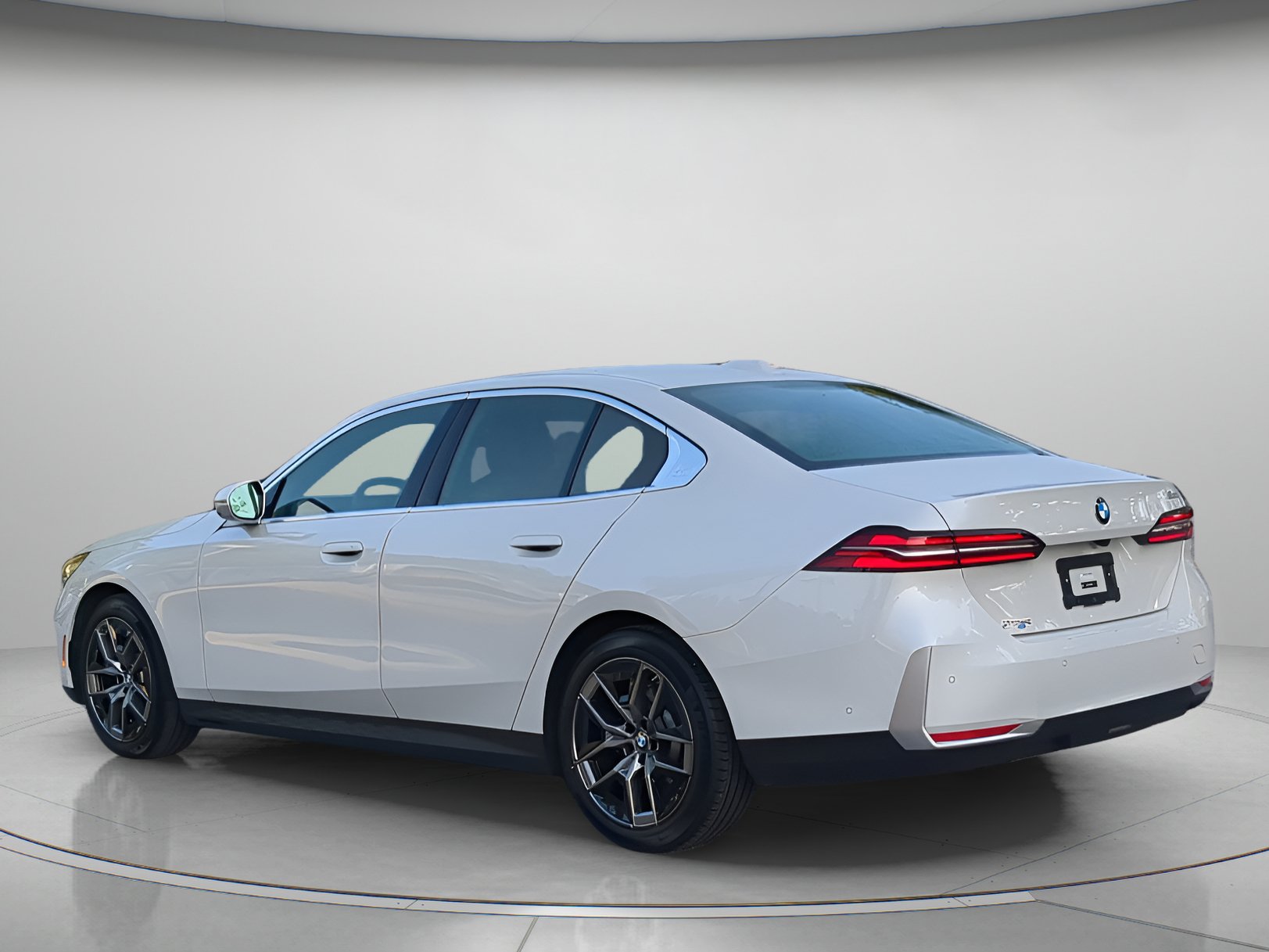 Used 2026 BMW 530i RWD image 42