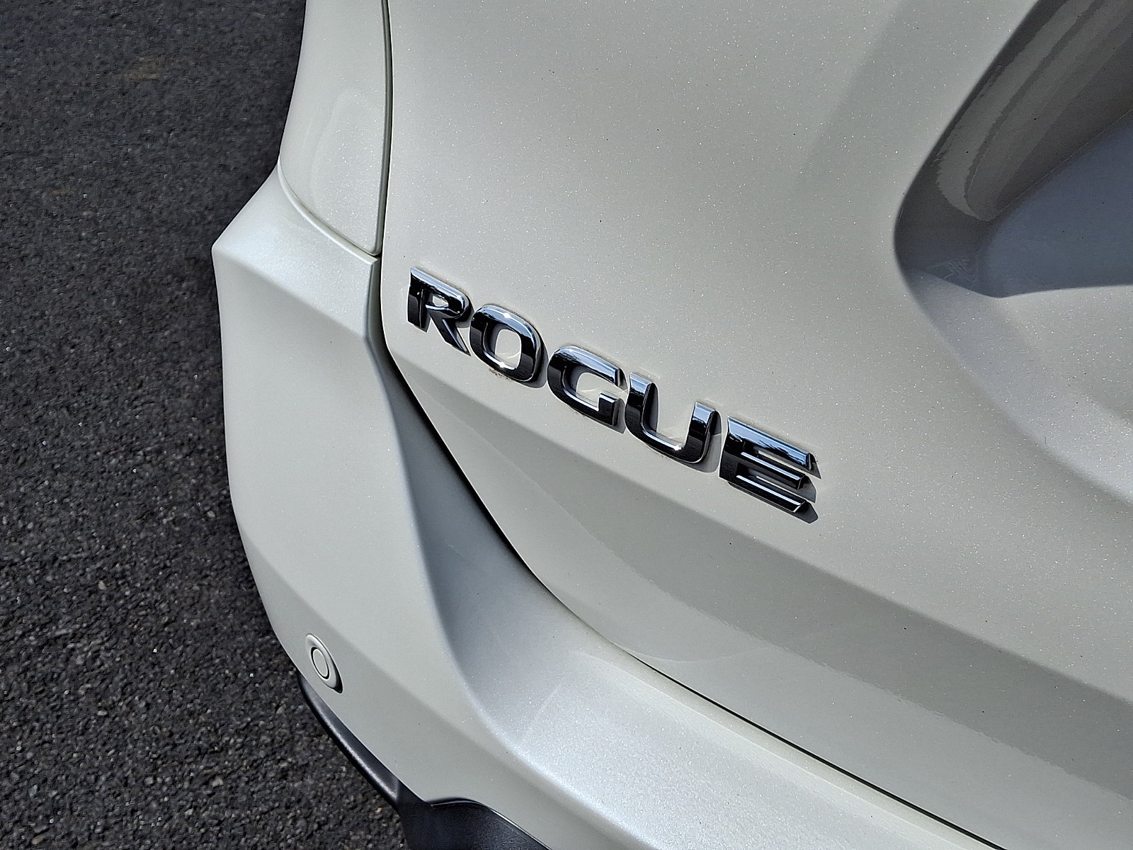 Used 2019 Nissan Rogue SV w/ Premium Package AWD/4WD image 31