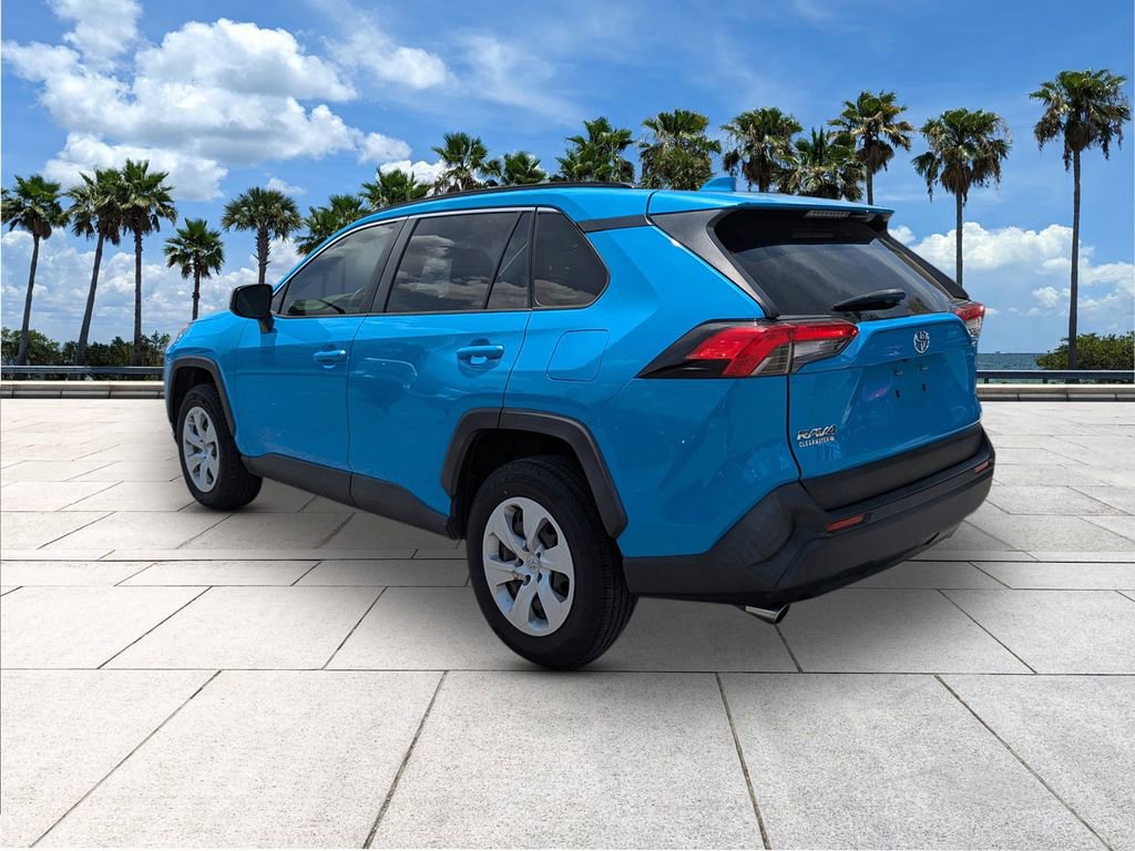 Used 2019 Toyota RAV4 LE FWD image 5