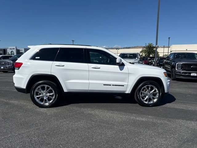 Used 2017 Jeep Grand Cherokee Laredo AWD/4WD image 5