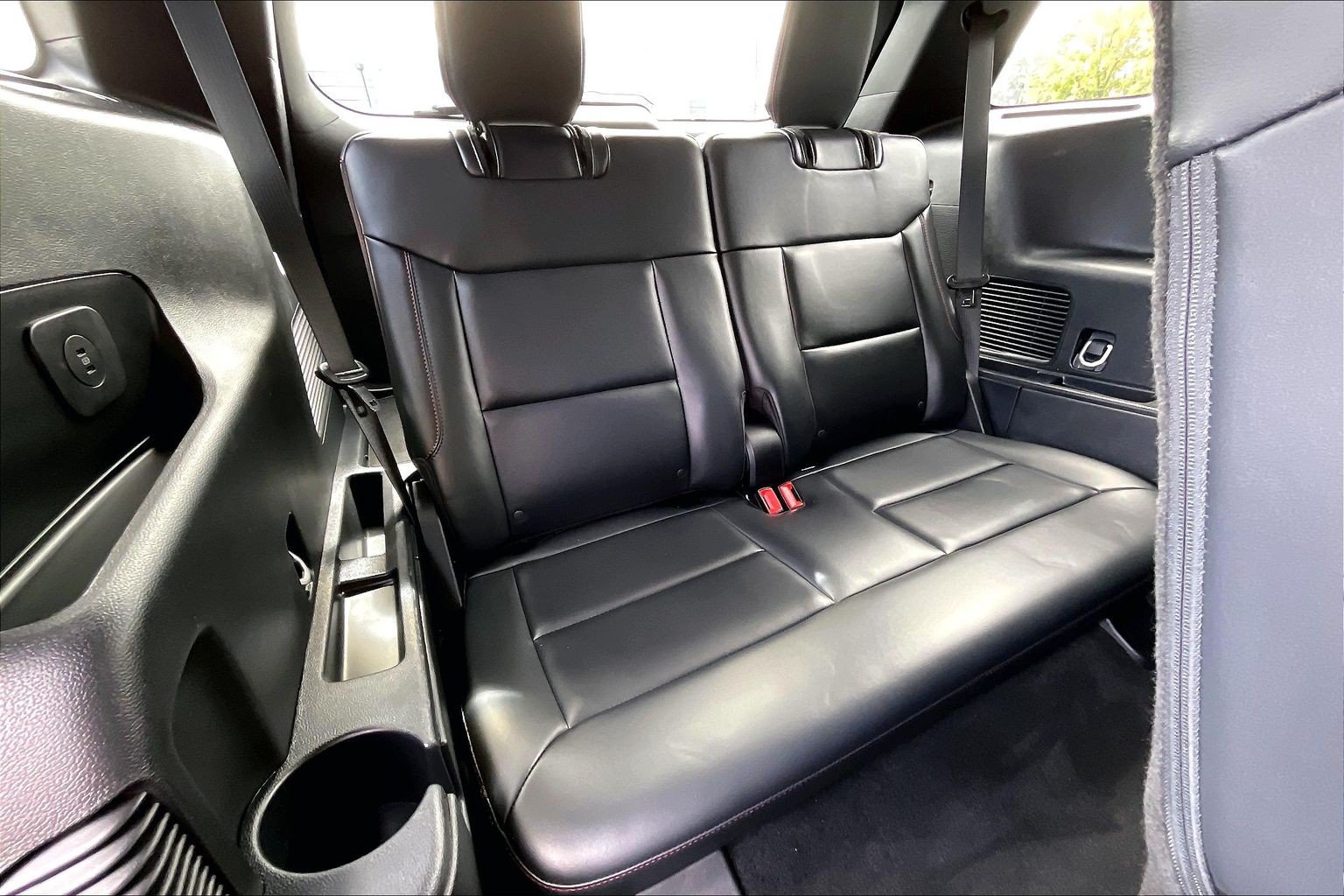 Certified 2025 Ford Explorer ST-Line w/ ST-Line Street Pack AWD/4WD image 28