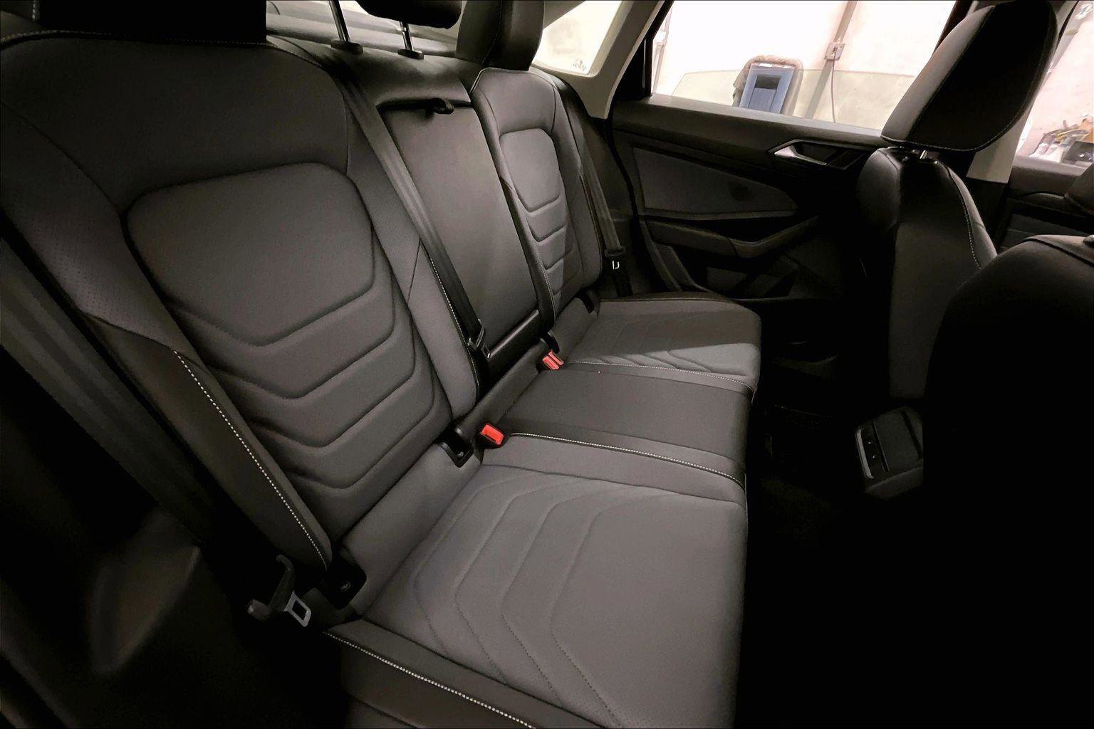 Used 2025 Volkswagen Jetta SEL image 26