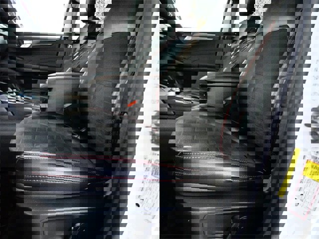 Certified 2022 Ford Escape SEL w/ Equipment Group 302A image 16