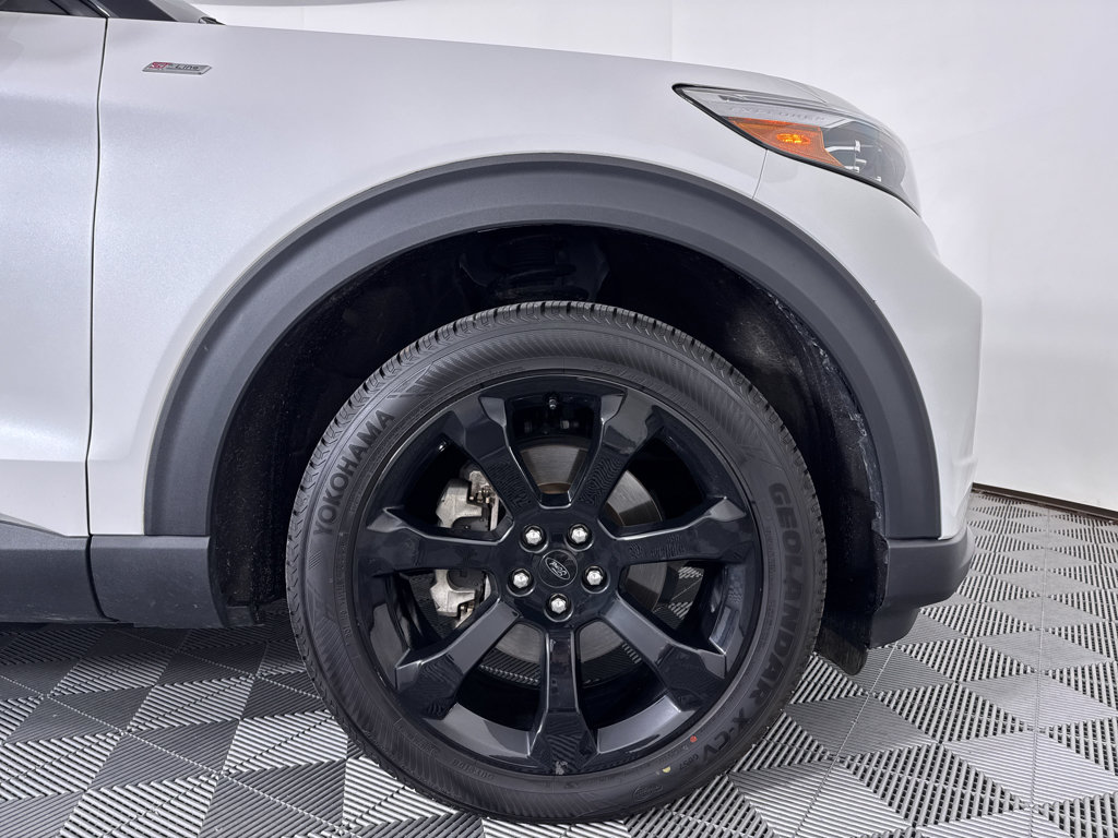 Certified 2023 Ford Explorer ST-Line w/ Class IV Trailer Tow Package AWD/4WD image 18
