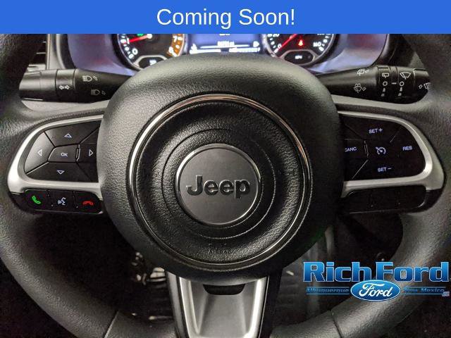 Used 2023 Jeep Renegade Latitude image 17