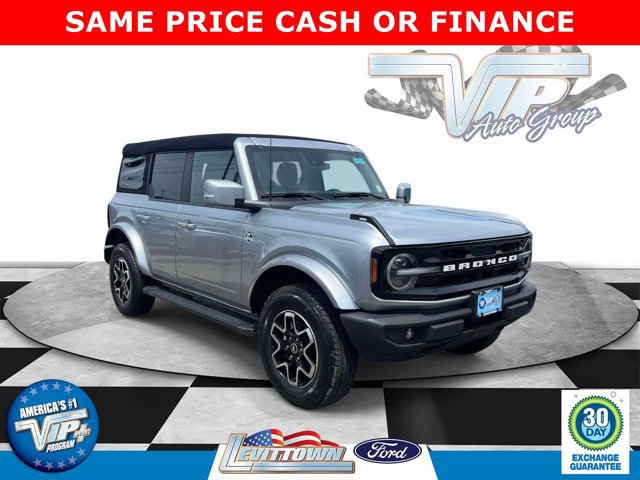 Certified 2023 Ford Bronco Outer Banks AWD/4WD image 1