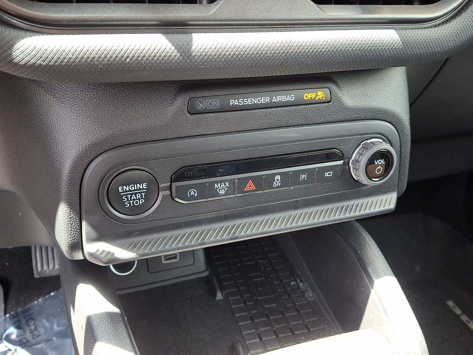 Certified 2025 Ford Bronco Sport Outer Banks w/ Outer Banks Tech Package+ AWD/4WD image 16