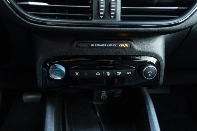 Certified 2025 Ford Escape ST-Line Elite w/ Premium Technology Package image 20