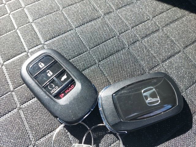 Used 2025 Honda HR-V Sport image 33