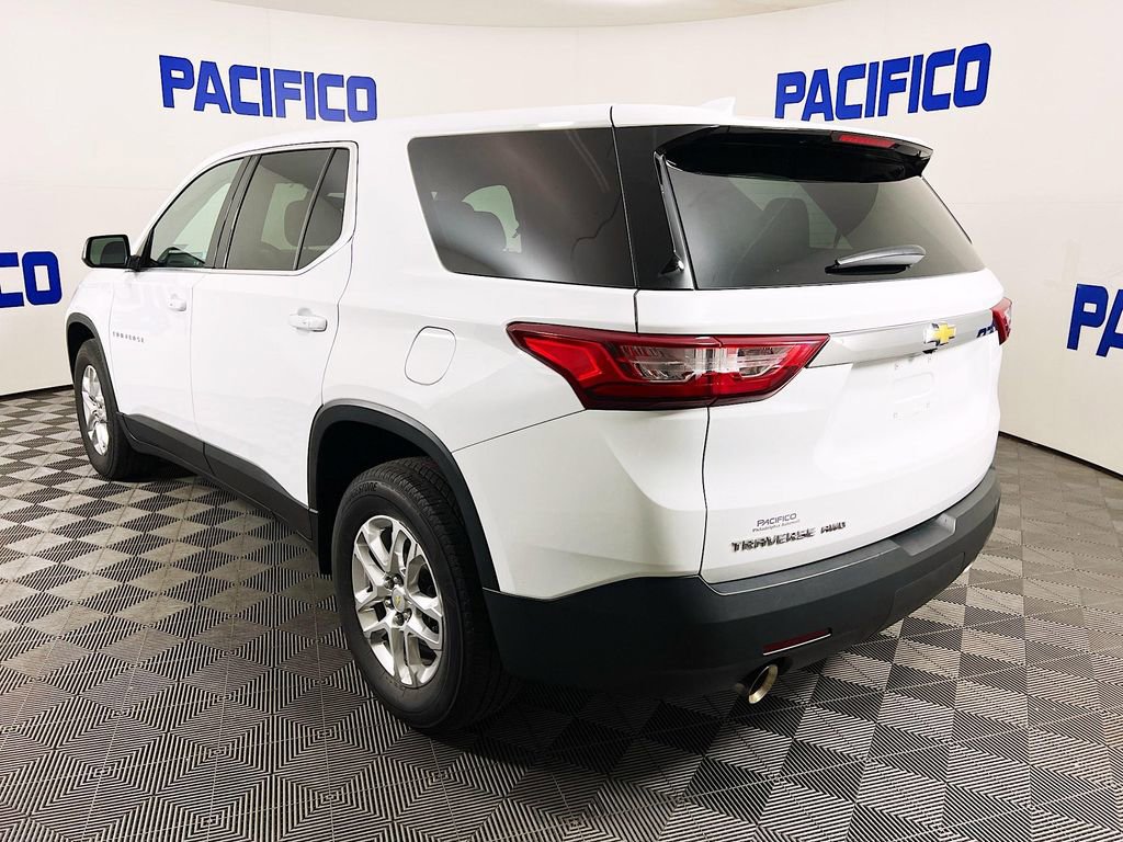 Used 2021 Chevrolet Traverse LS AWD/4WD image 6