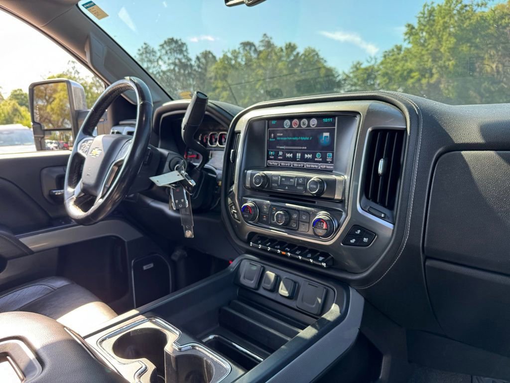 Used 2018 Chevrolet Silverado 2500 LTZ w/ Duramax Plus Package image 21