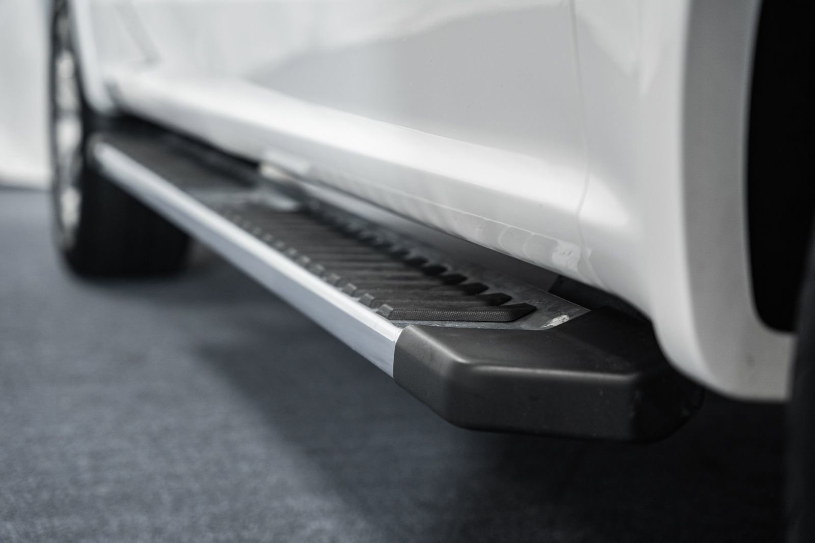 Certified 2019 Ford F150 Lariat w/ Equipment Group 502A Luxury image 18