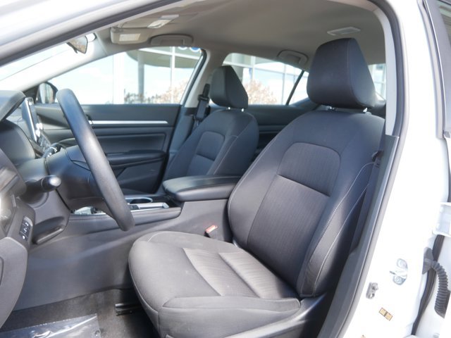 Used 2023 Nissan Altima 2.5 SV FWD image 10