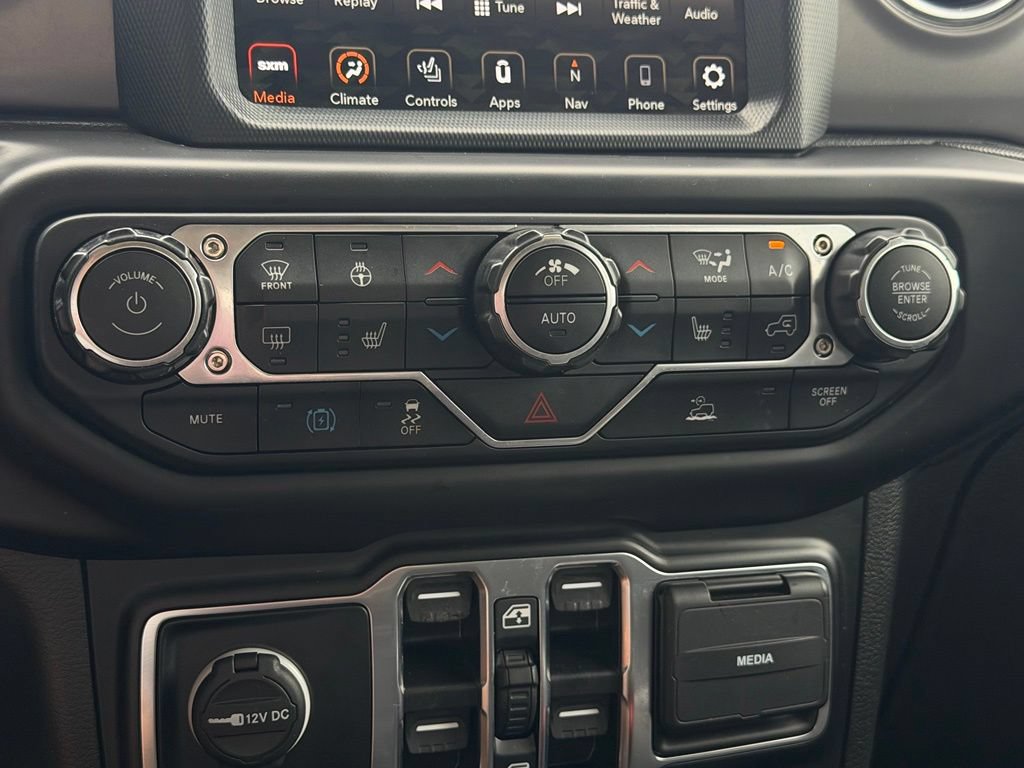 Used 2022 Jeep Wrangler Unlimited Rubicon 4xe w/ Cold Weather Group AWD/4WD image 37