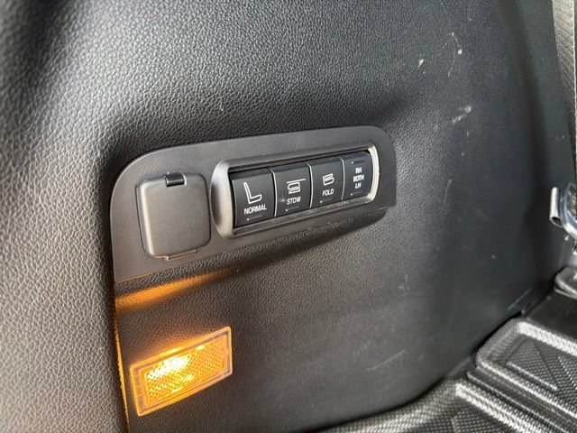 Certified 2018 Ford Explorer Sport AWD/4WD image 12