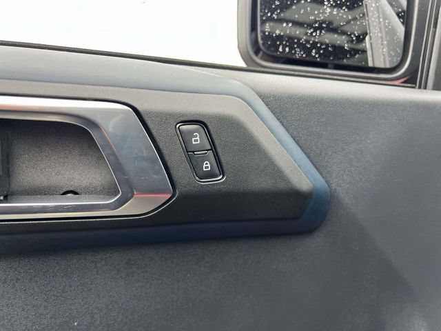 Certified 2025 Ford Bronco Heritage Edition AWD/4WD image 13