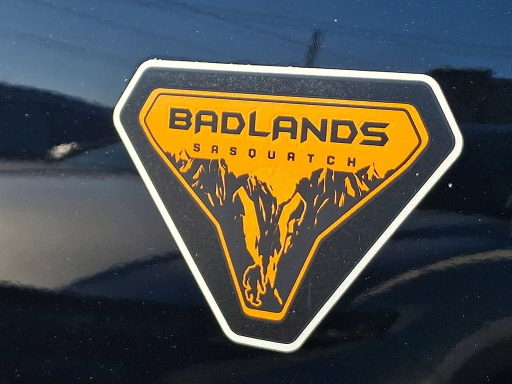 Certified 2025 Ford Bronco Badlands AWD/4WD image 31