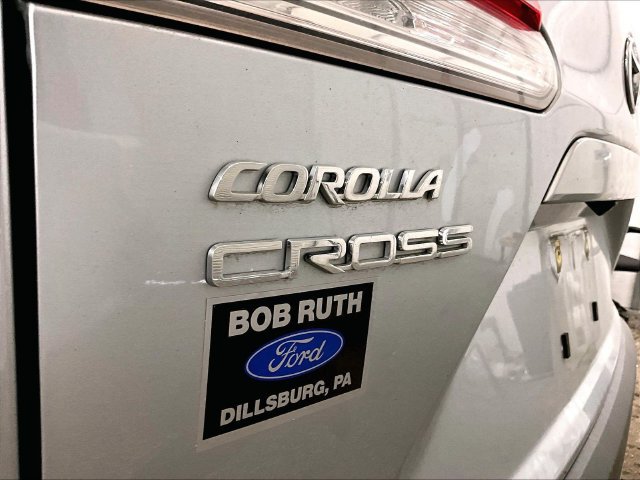 Used 2023 Toyota Corolla Cross LE AWD/4WD image 13