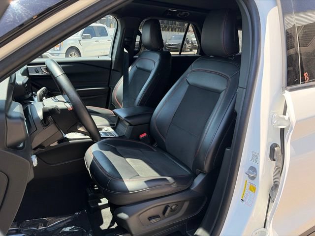 Certified 2023 Ford Explorer ST-Line w/ Class IV Trailer Tow Package RWD image 14