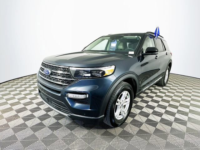 Certified 2023 Ford Explorer XLT w/ Equipment Group 202A image 7