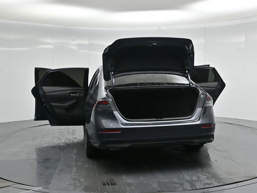 Used 2023 Honda Accord LX image 50