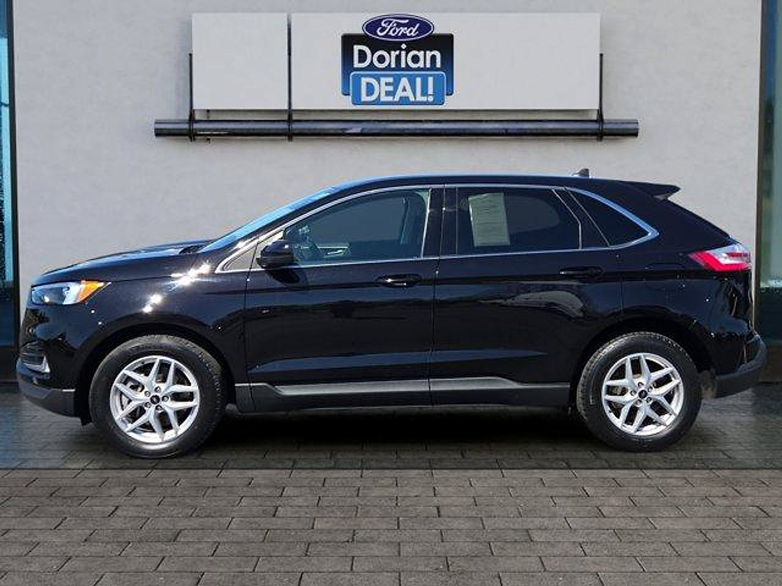 Certified 2024 Ford Edge SEL w/ Convenience Package AWD/4WD image 6