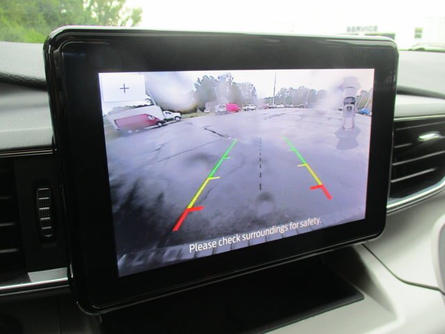 Certified 2023 Ford Explorer XLT w/ Equipment Group 202A AWD/4WD image 33