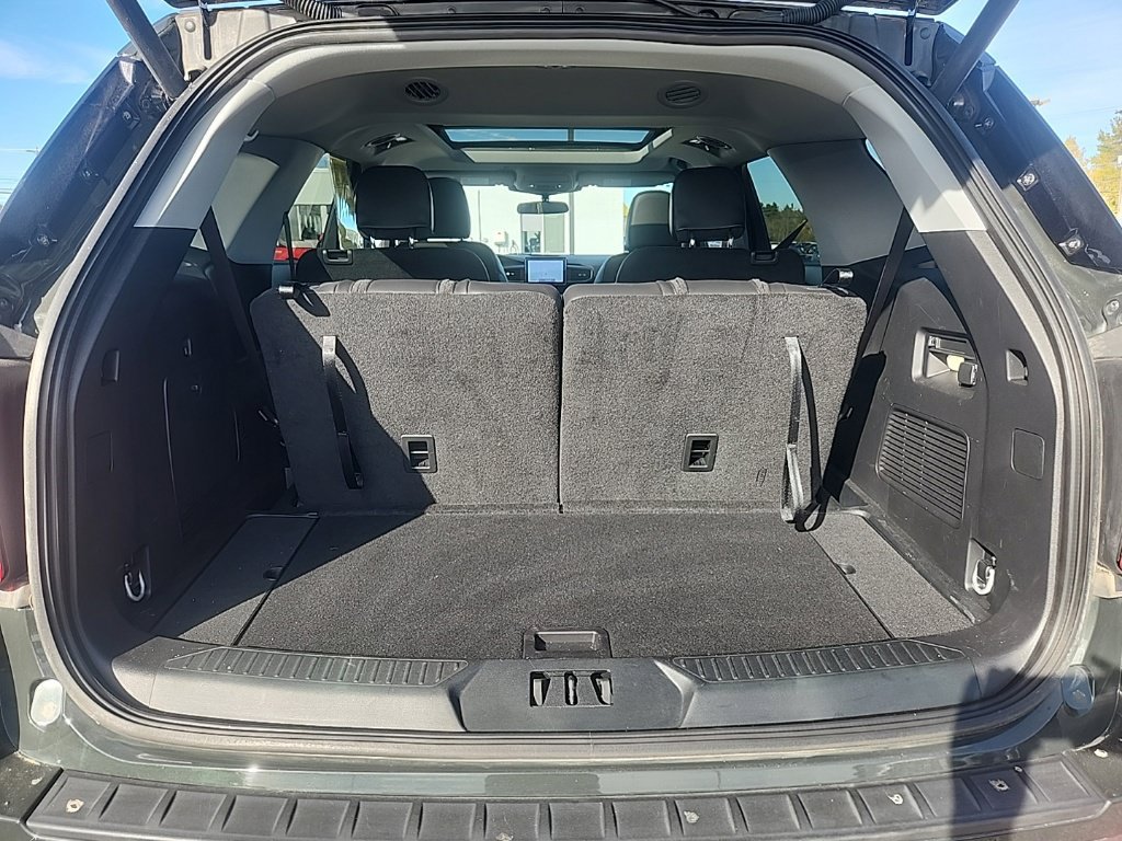 Certified 2023 Ford Explorer XLT w/ Equipment Group 202A AWD/4WD image 24
