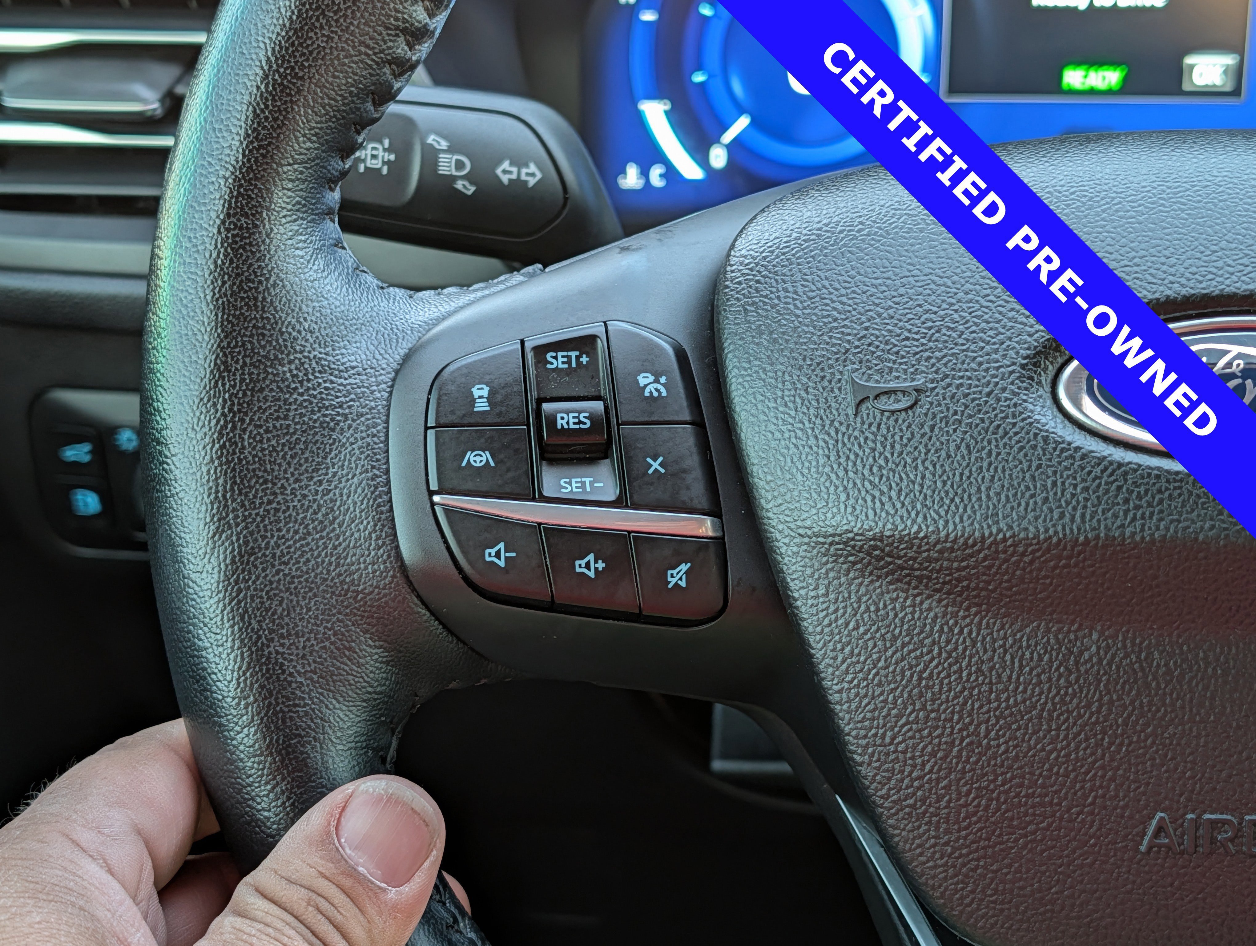 Certified 2020 Ford Escape Titanium image 24