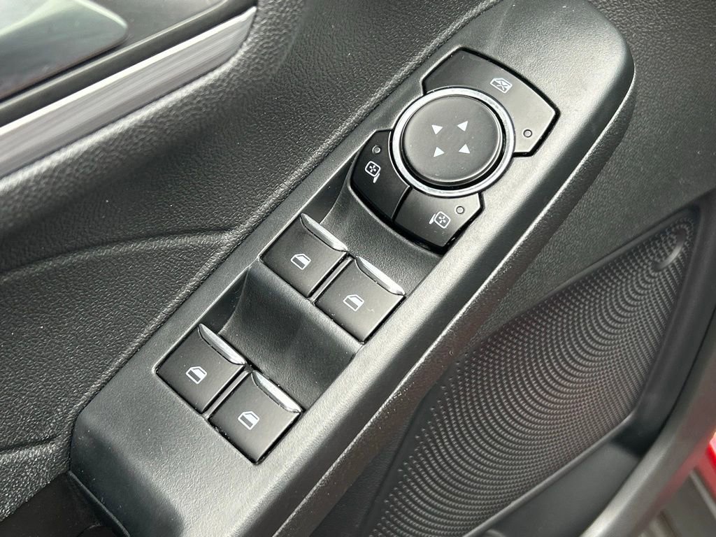 Certified 2023 Ford Escape Platinum AWD/4WD image 17