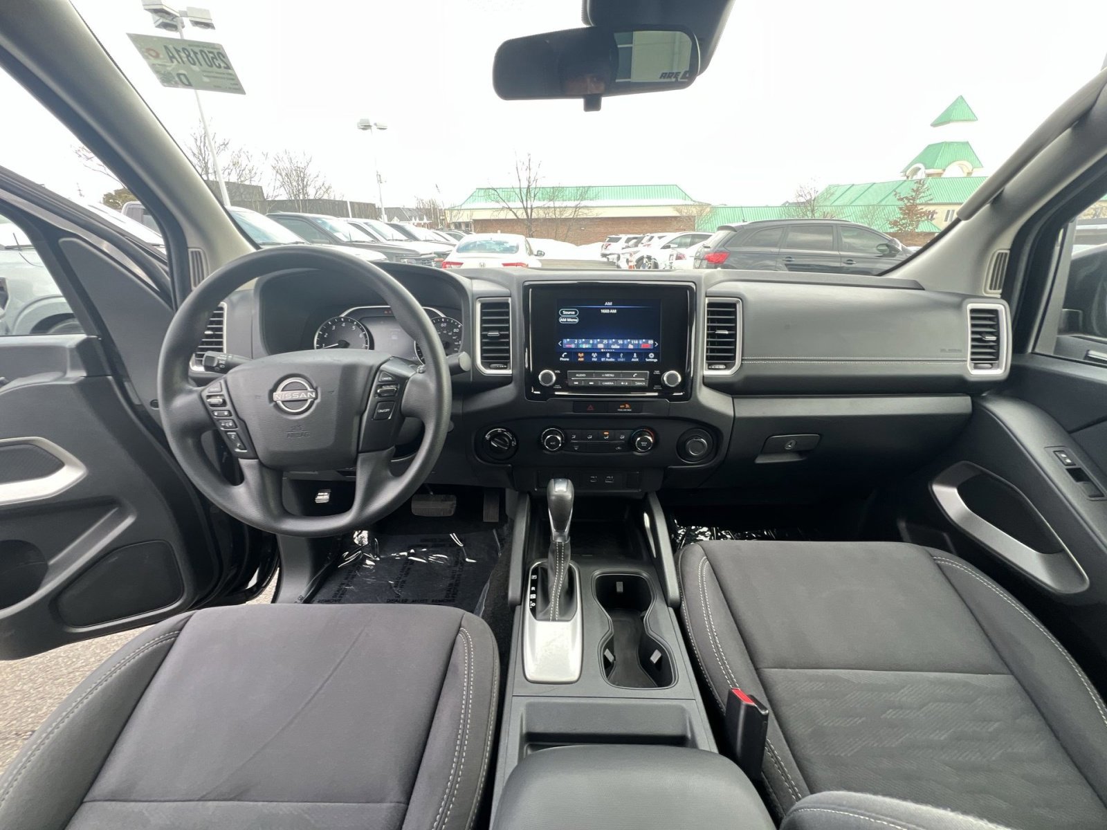 Used 2022 Nissan Frontier SV image 22