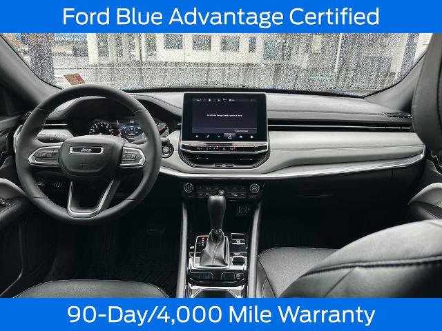 Used 2023 Jeep Compass Limited image 17