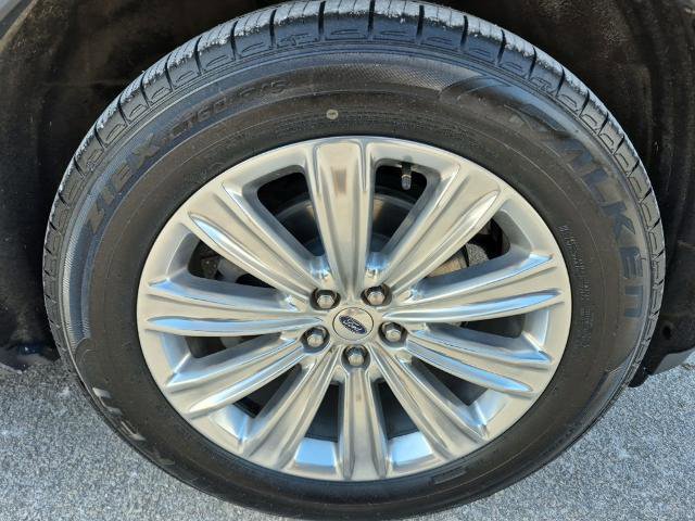 Certified 2020 Ford Explorer Limited w/ Class III Trailer Tow Package image 9