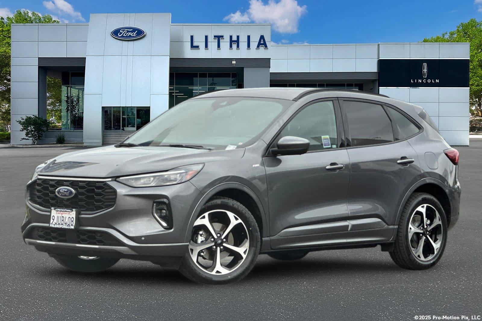 Certified 2023 Ford Escape ST-Line Elite AWD/4WD image 1