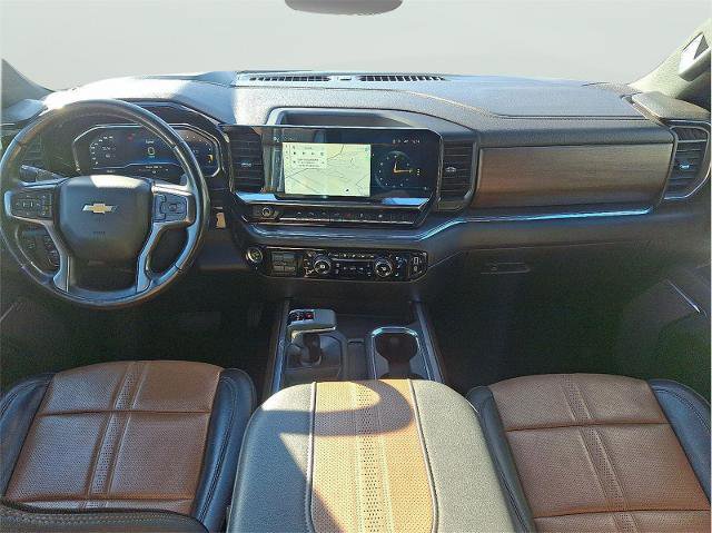 Used 2023 Chevrolet Silverado 1500 High Country w/ Technology Package image 12