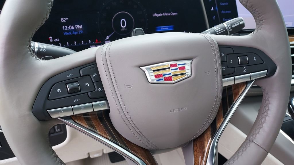 Used 2024 Cadillac Escalade Sport Platinum w/ LPO, ONYX Package AWD/4WD image 14