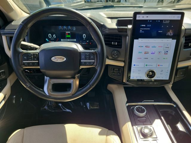 Certified 2023 Ford Expedition Platinum AWD/4WD image 4